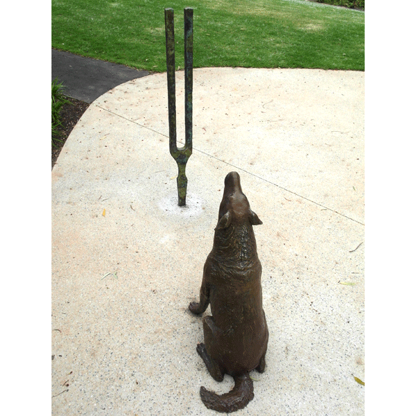 Howling Wolf and Tuning Fork. Sculpture by Will Kuiper, Linde Reserve, NPSP
